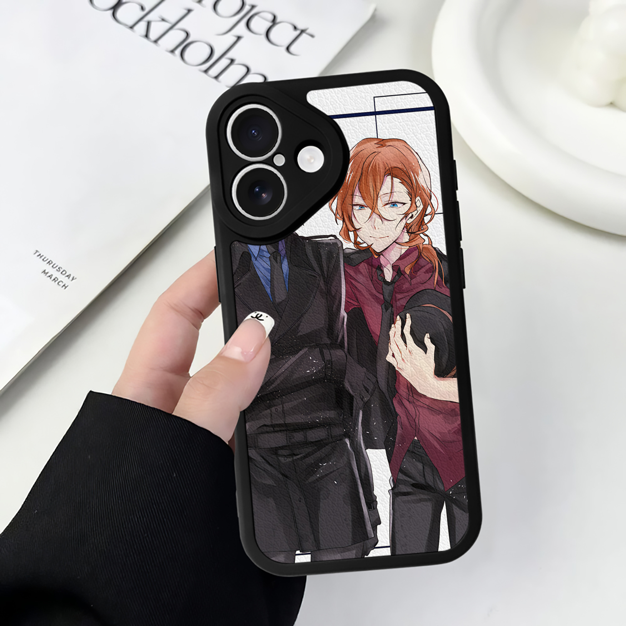 （画像用） 文豪ストレイドッグス Bungo Stray Dogs 【iPhone 16シリーズ対応】シリコンスマホケース（レザー調） 材質：シリコン